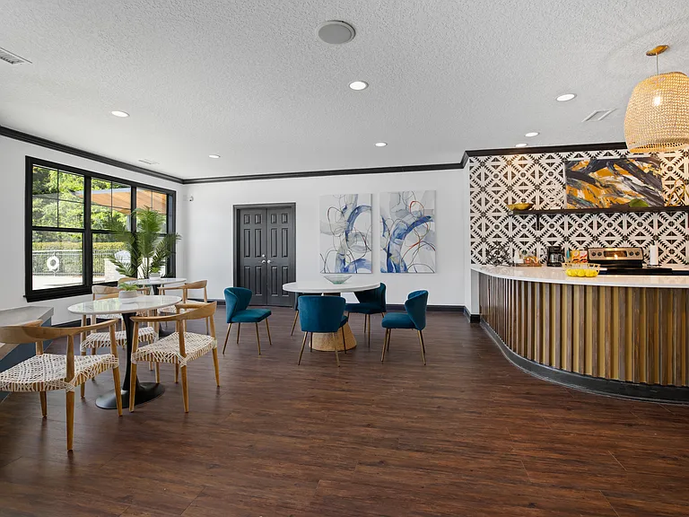 The Landon Apartments — Photo 21