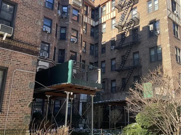 756 Brady Avenue #307, Bronx, NY 10462