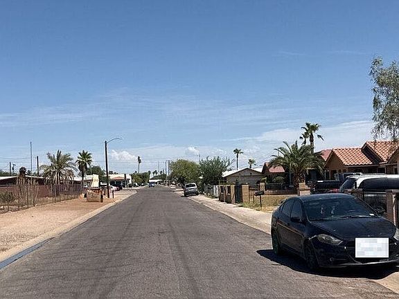 5th image of 420 W 13th St