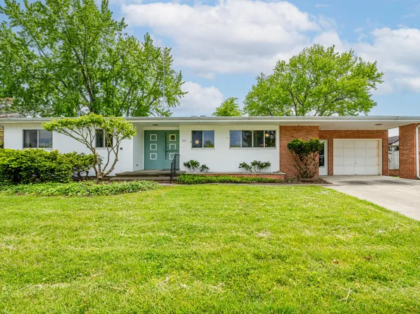 312 S Veronica Ct, Saint Joseph, MI 49085