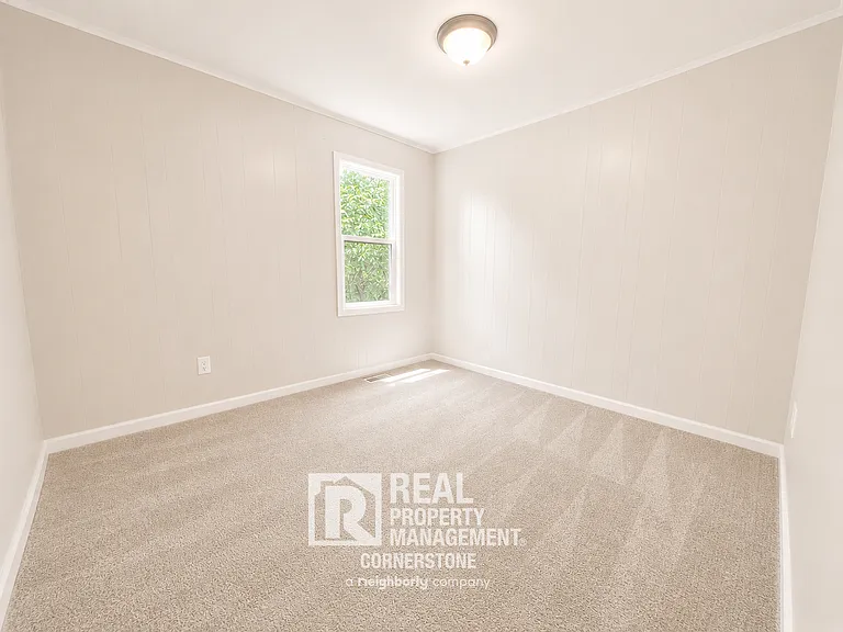 8620 Portage Rd — Photo 10