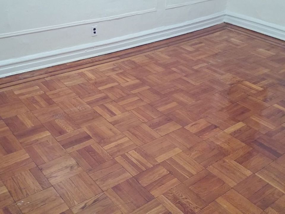 2nd image of 902 43rd St APT 7C