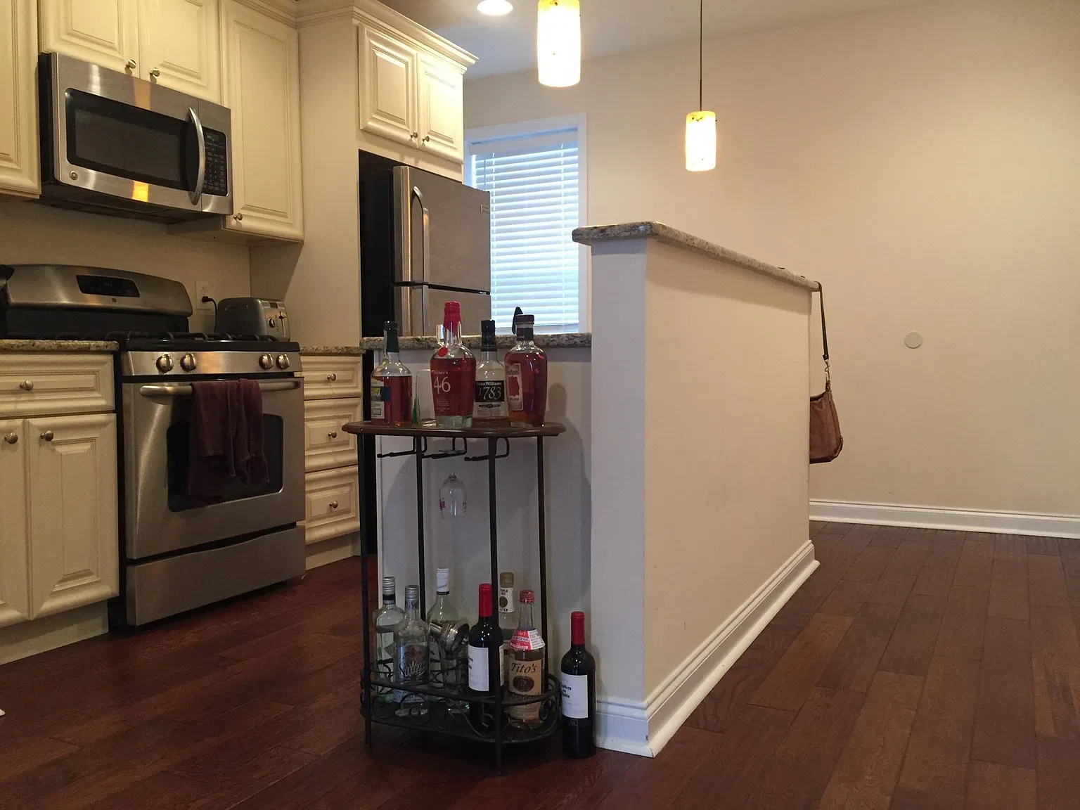 2 bed, 1.5 bath, $2,125 — Photo 3