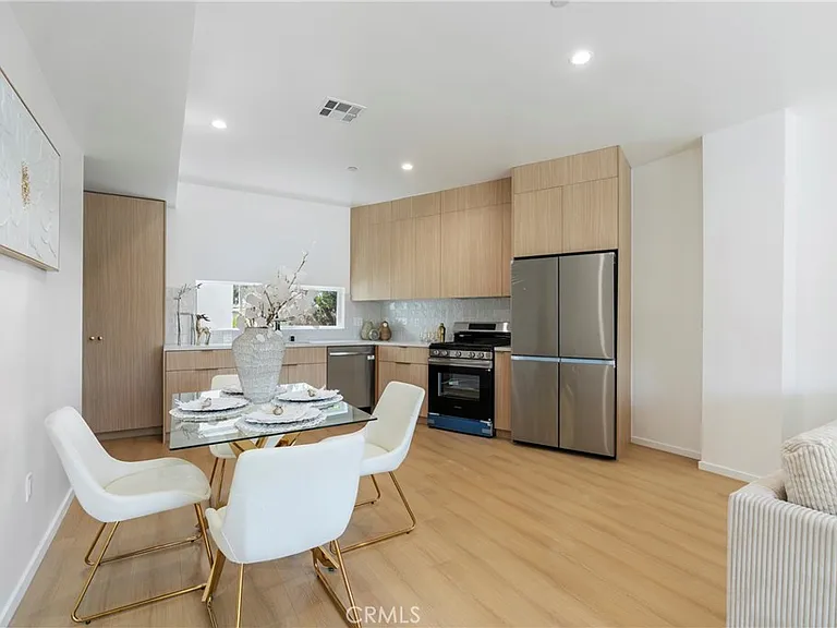 2517 Alsace Ave #1/2 — Photo 13