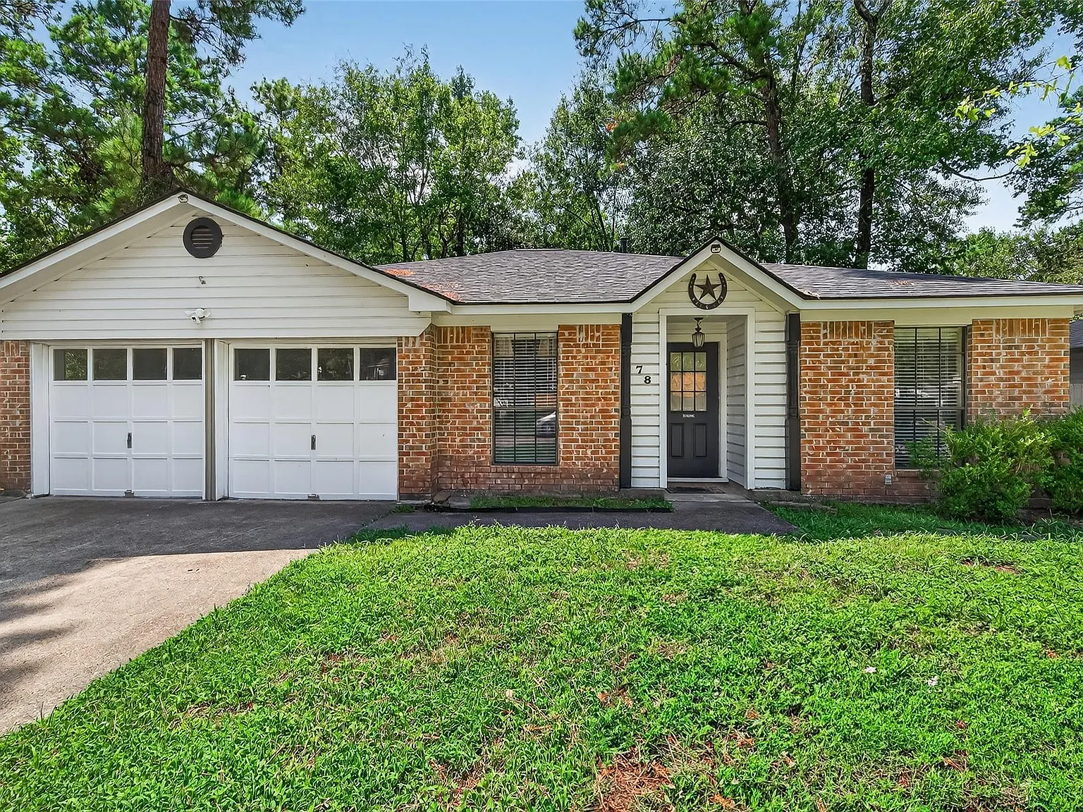 3 bed, 2.0 bath, 1456 sqft, $1,800 — Photo 1