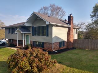 1329 Ridgeway Cres, Athens, TN 37303