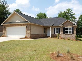 216 McVey Dr, Centerville, GA 31028