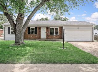 1070 Cedar Pl, Florissant, MO