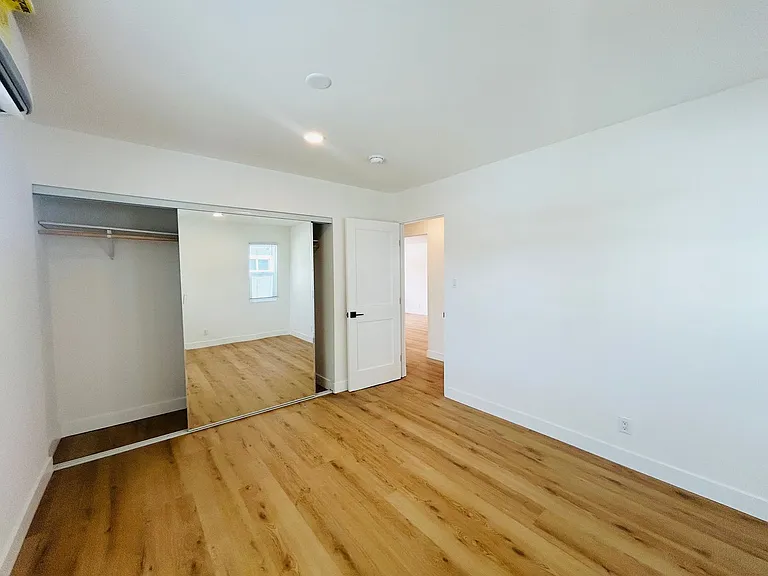 9011 Ramsgate Ave — Photo 9