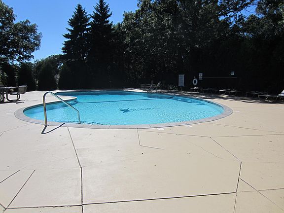 5th image of 1601 N Innsbruck Dr NE #386