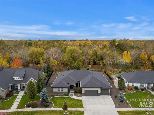 9451 W Deerfawn Dr, Star, ID 83669