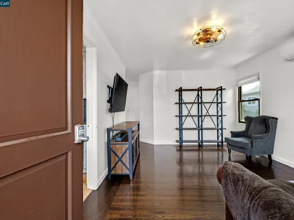 2370 Pine Ave, Richmond, CA 94806