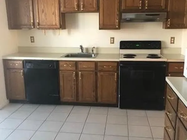 304 Cheyenne Rd Unit 304, Lafayette, NJ 07848