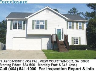 352 Fall View Ct, Winder, GA 30680