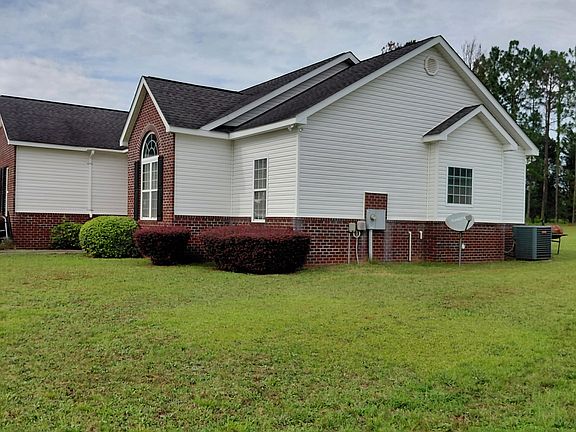 2nd image of 585 Live Oak Way