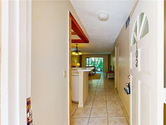 4th image of 777 Turtle Cove Ln #103-1C