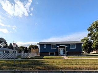 10301 Minnick Ave, Oak Lawn, IL 60453