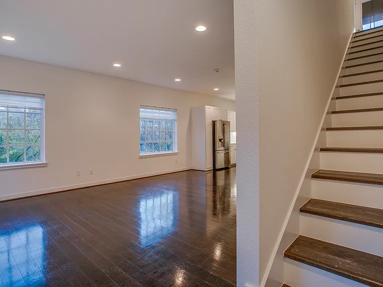 602 Finley Ct — Photo 26