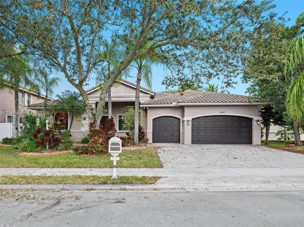 1047 SW 159th Way, Hollywood, FL 33027