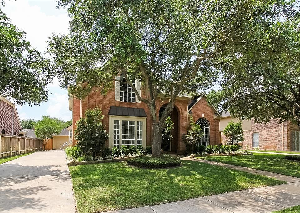 1st image of 23315 Garden Chase Dr