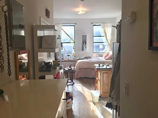 Rented by Jeffrey Mosczyc, LREB | media 14