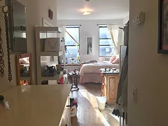 Rented by Jeffrey Mosczyc, LREB