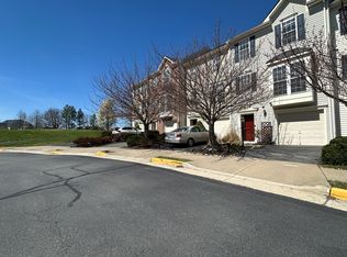 25274 Gothic Sq, Chantilly, VA 20152