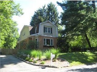 1002 Delafield Rd, Pittsburgh, PA 15215