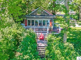 3746 Sioux Ln, Madison Lake, MN 56063