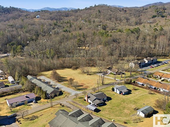 3rd image of 520 Baird Cove Road #0