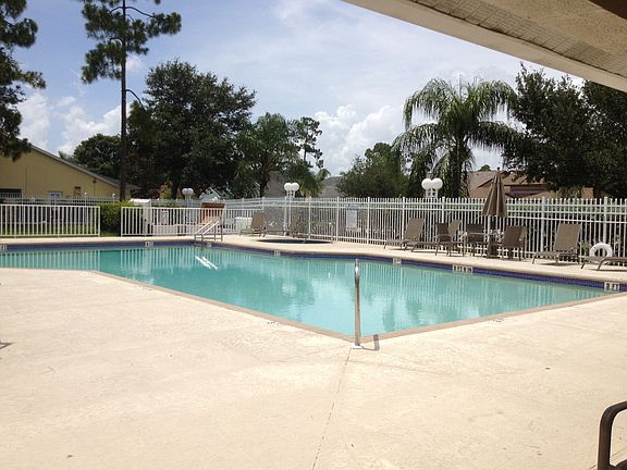 3rd image of 17800 Castle Harbor Dr