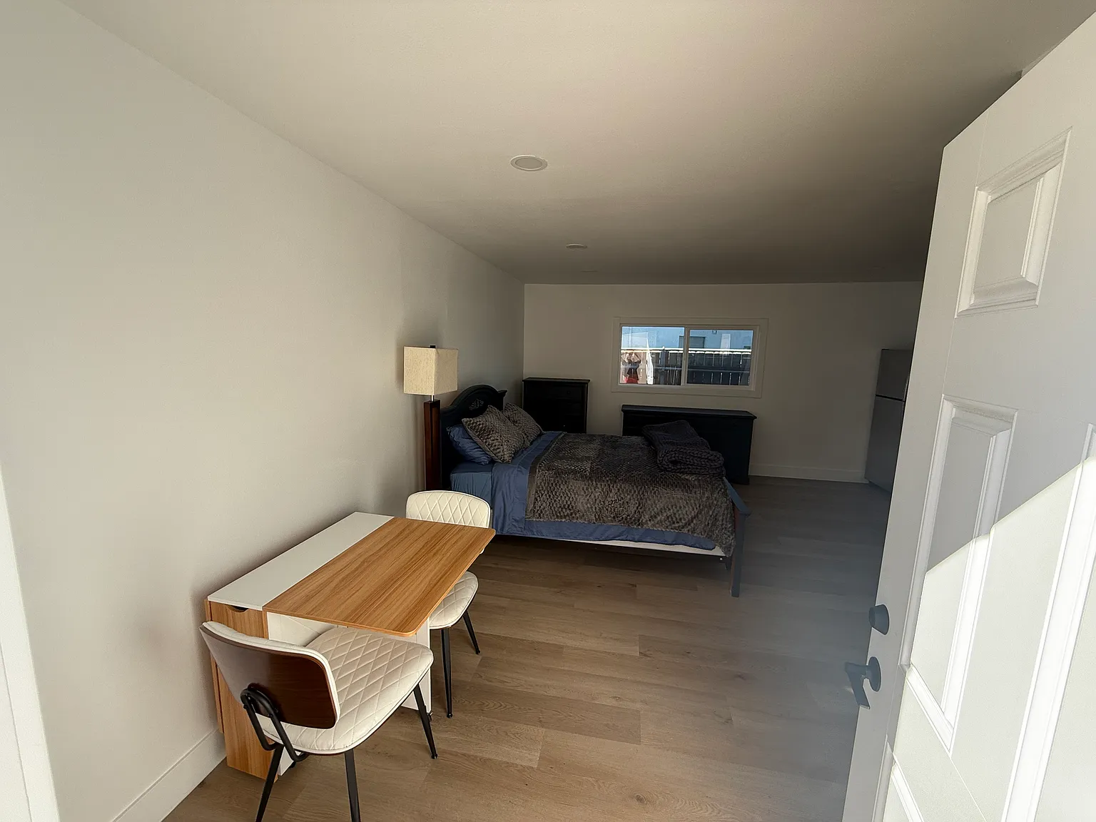 Studio, 400 sqft, $2,000 — Photo 4