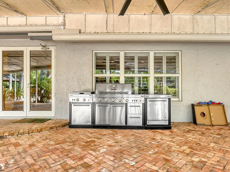 10780 Anderson Ln — Photo 42