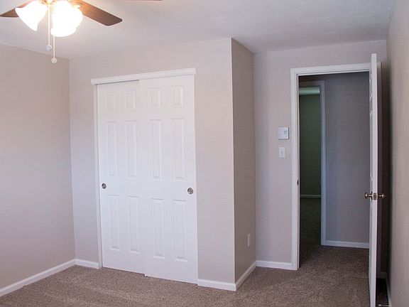 2nd image of 3526 Butternut Dr APT D