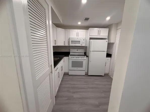 20111 NE 27th Ct, Aventura, FL