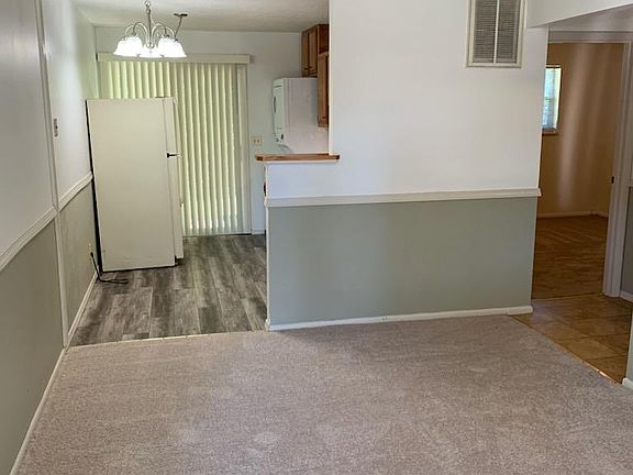 2nd image of 4049 Bruene Ave