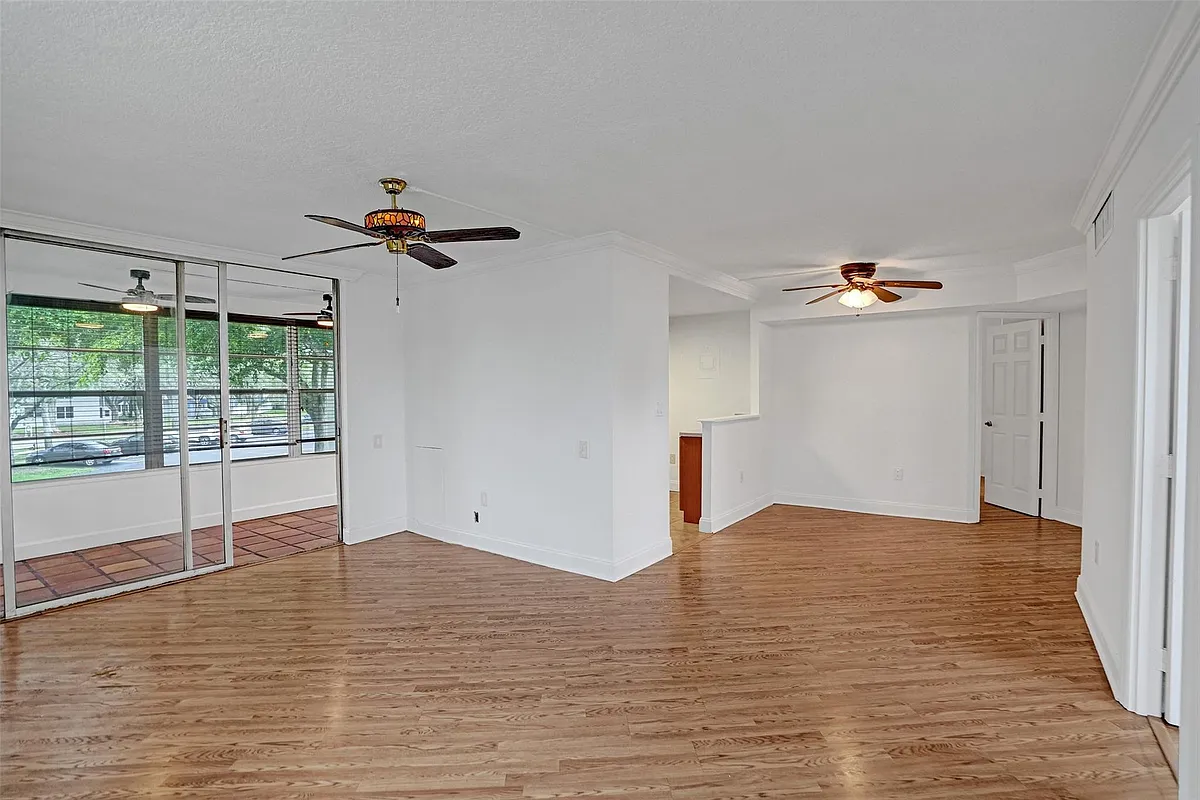 Building Photo - 9351 Lime Bay Blvd #201