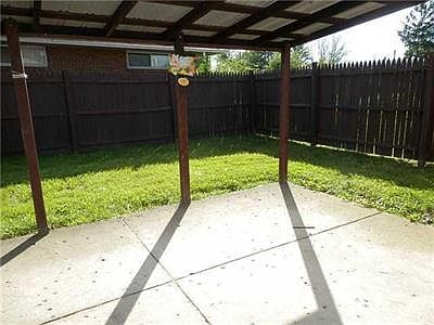 3rd image of 6900 Gilette Dr