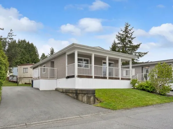 8220 King George Blvd #20, Surrey, BC V3W 6E1