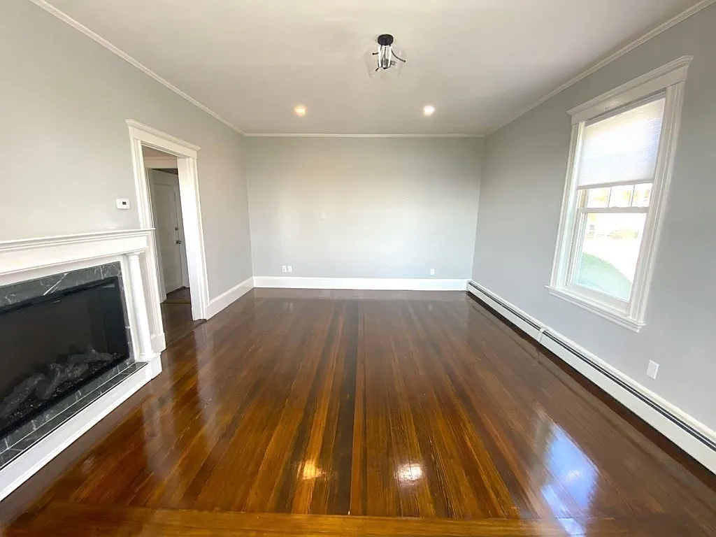 2 bed, 1211 sqft, $3,200 — Photo 4