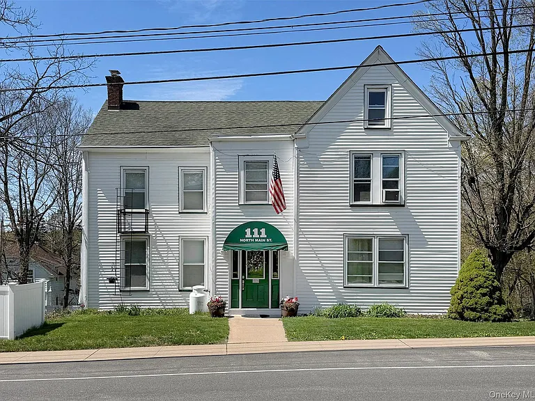 111 N Main St — Photo 1