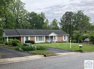 919 Hunting Ridge Rd, Martinsville, VA 24112