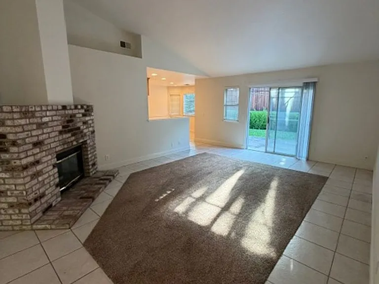 6337 Lincoln Ave — Photo 6