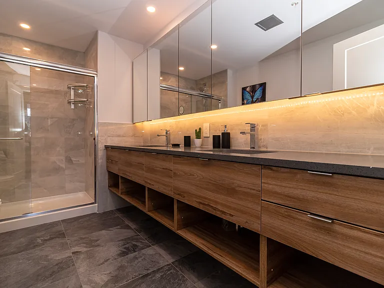 5515 Clyde St — Photo 78