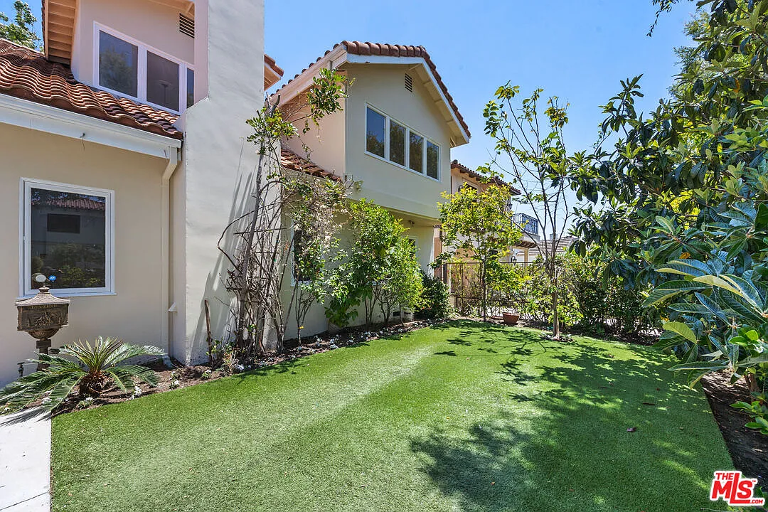 5 bed, 4.0 bath, 3119 sqft, $13,495 — Photo 3