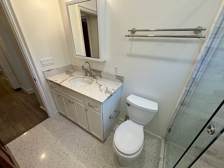 6345 Primrose Ave #10 — Photo 37