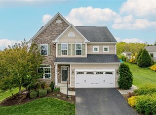 502 Saddle Ridge Dr, Irwin, PA 15642