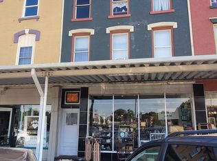 8 E Railroad St APT 5, Sandwich, IL 60548