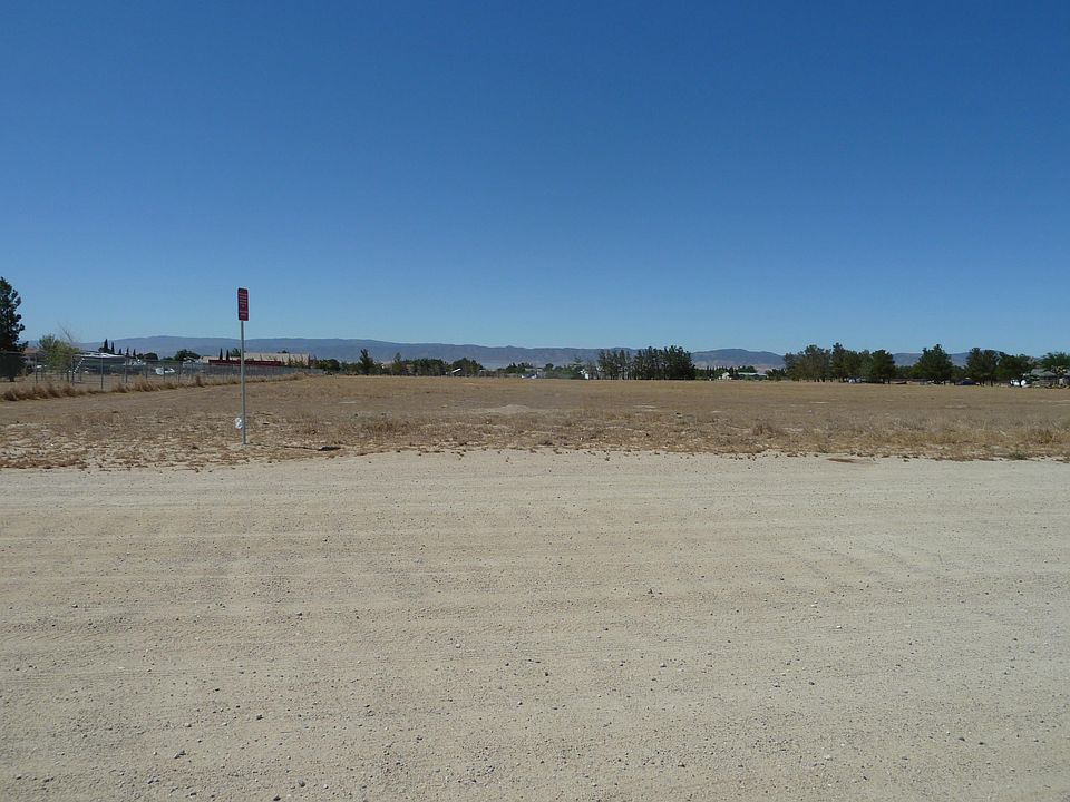 1st image of D10 W Corner Fabens Avenue Ave #D10