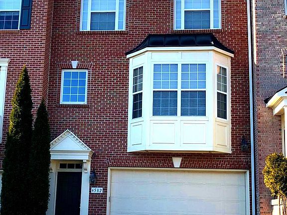 3rd image of 4582 Barringer Pl